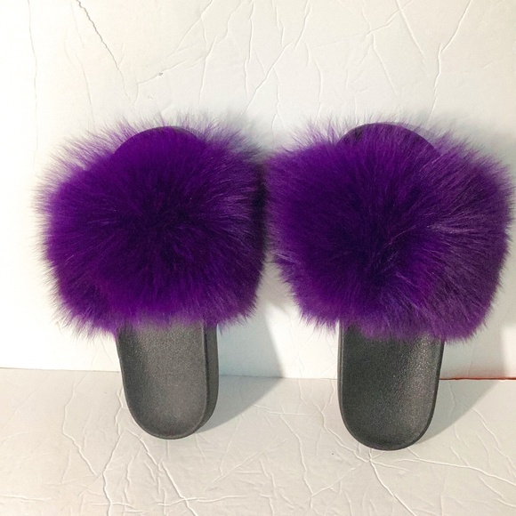 NEW WOMAN SIZE 10 SLIP ONS  SANDALS SLEEPERS  PURPLE  FUR TRIM - Picture 1 of 7